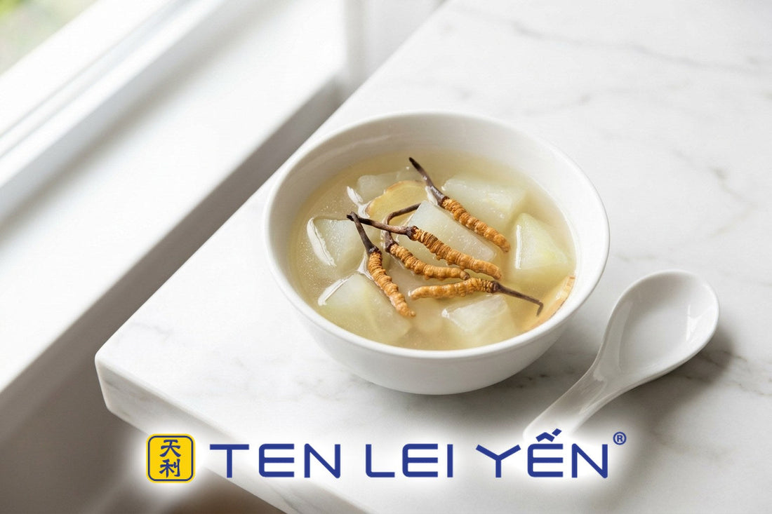 Clear double-boiled wild cordyceps and chayote soup in a white porcelain bowl